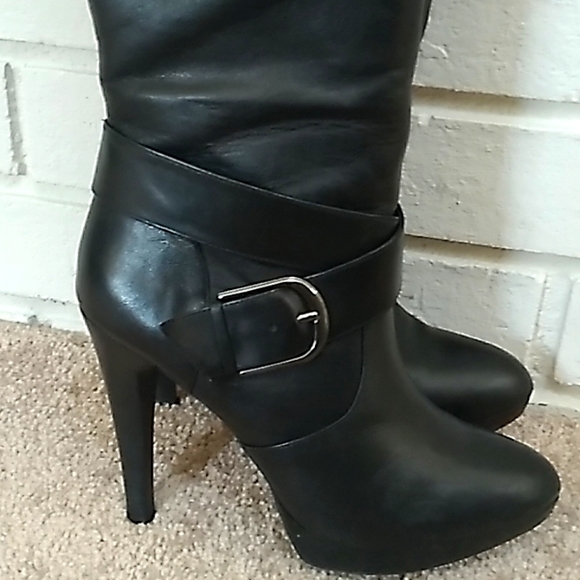 I.N.C. International Concepts Leather Knee Buckle Detail Heeled Boots. Size 9 - Picture 2 of 15